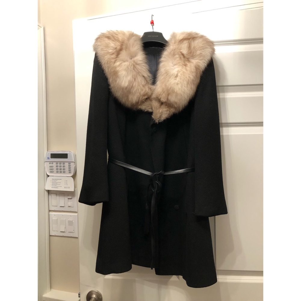Vintage 1960s coat with authentic fox collar